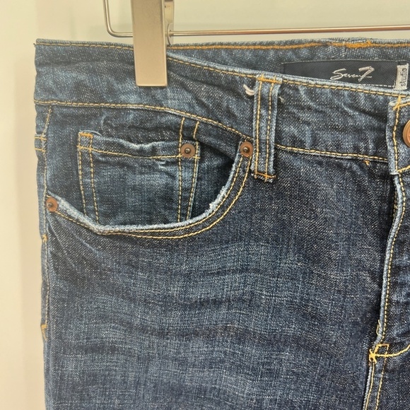 Woman's Seven Straight Blue Jeans Size 8 - Picture 4 of 12